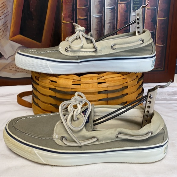 Sperry Top-sider flat boat shoes size 8 One small light stain shown in picture - Picture 5 of 7